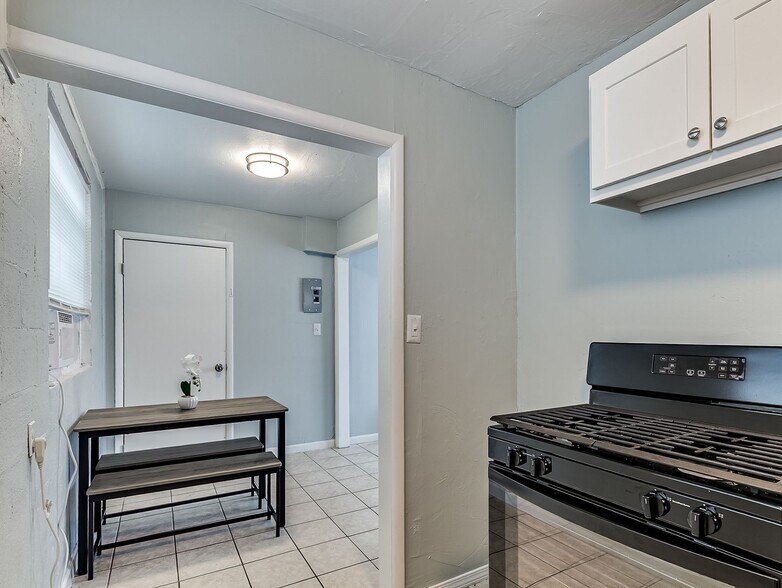 More Photos Of 506 SW 24th St, Oklahoma City Apartments For Sale