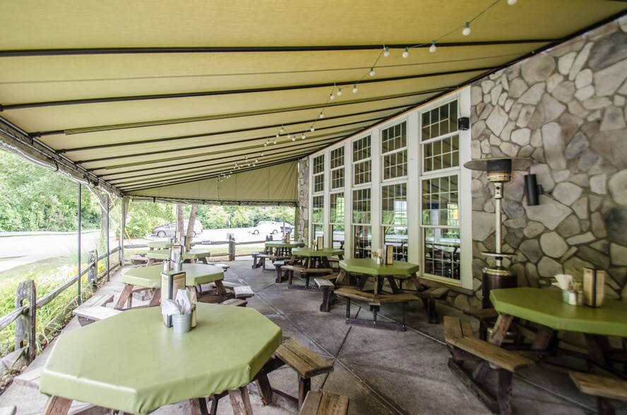 More Photos Of 3 Main St, New Paltz Restaurant For Sale