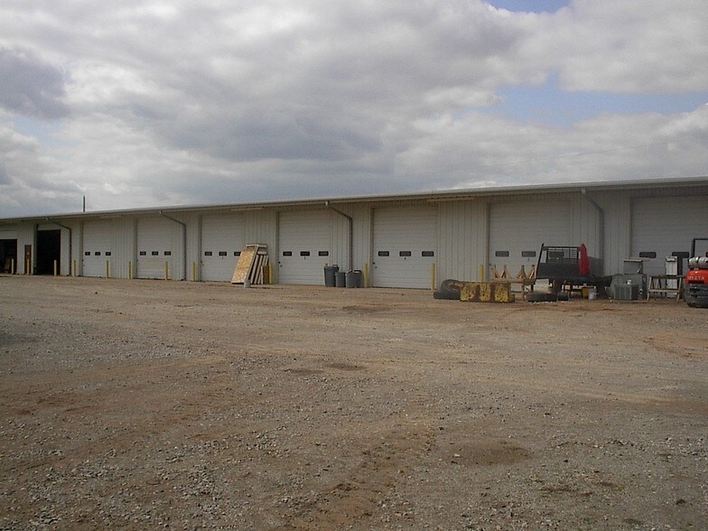 More Photos Of 5510 N Highway 81, Enid Warehouse For Lease