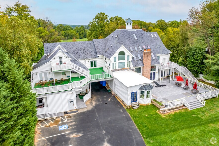 More Photos Of 10605 State Route 108, Columbia Hotel For Sale