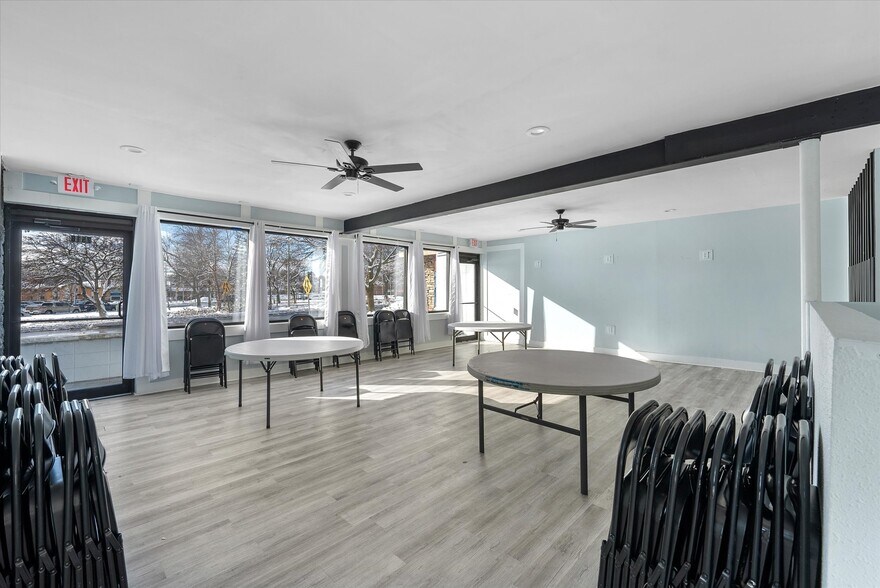 More Photos Of 7518 W Fond Du Lac Ave, Milwaukee Freestanding For Sale