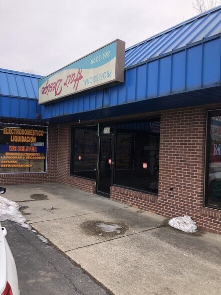More Photos Of 3116-3160 S Hamilton Rd, Columbus Storefront Retail Office For Lease