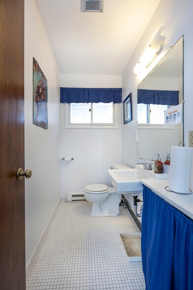 More Photos Of 6100 M-68 Hwy, Indian River Hotel For Sale