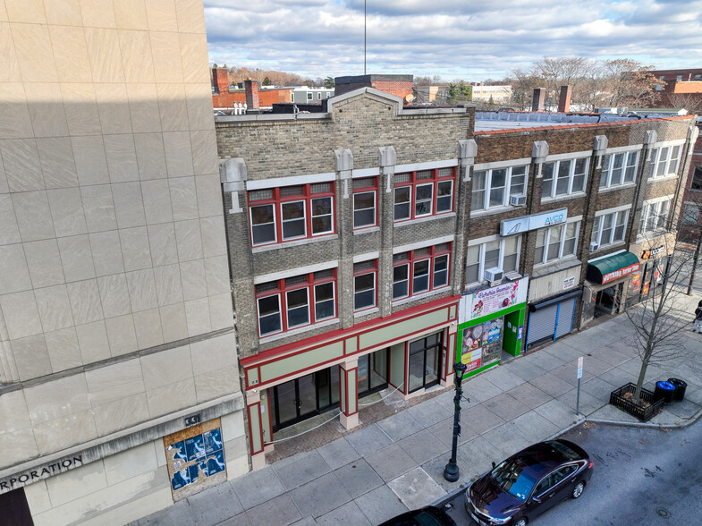 Primary Photo Of 337 Main St, Poughkeepsie Storefront For Sale