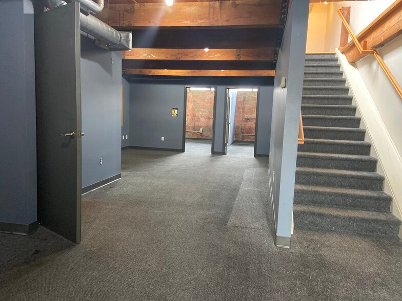 More Photos Of 10 Lackawanna Plz, Montclair Storefront Retail Office For Lease