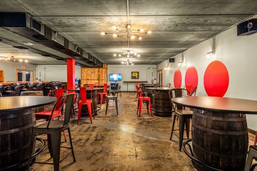 More Photos Of 100 Clubhouse Ln, Sebring Golf Course Driving Range For Lease