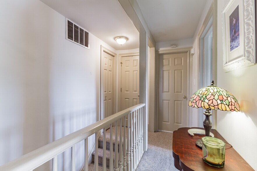 More Photos Of 41 Ellis St, Haddonfield Storefront Retail Office For Sale