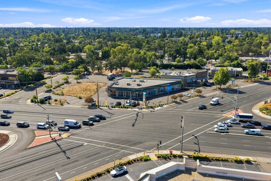 More Photos Of 5044 Madison Ave, Sacramento General Retail For Sale