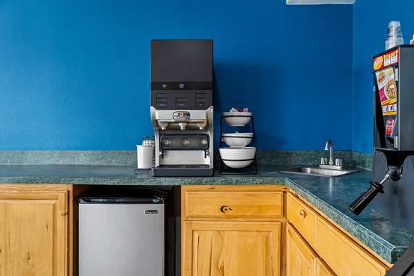 More Photos Of 1315 N 27th St, Billings Hotel For Sale