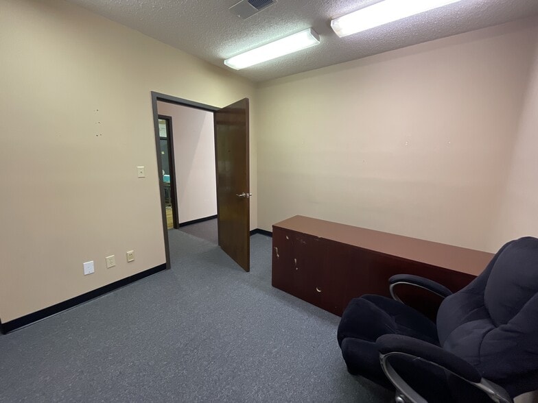 More Photos Of 1309 Milstead Ave NE, Conyers Medical For Lease