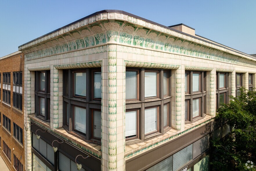 More Photos Of 712-716 Main St, Buffalo Apartments For Lease