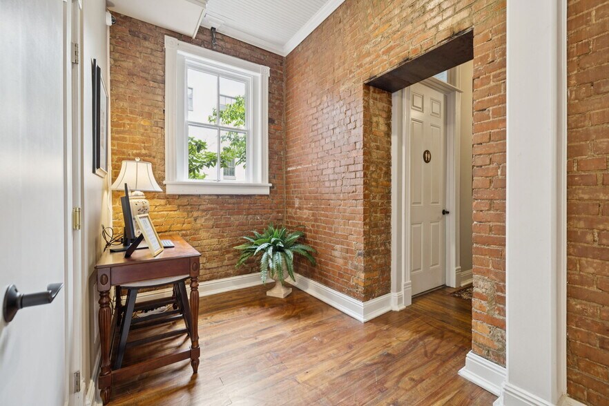 More Photos Of 108 Bridge St, Franklin Storefront For Sale