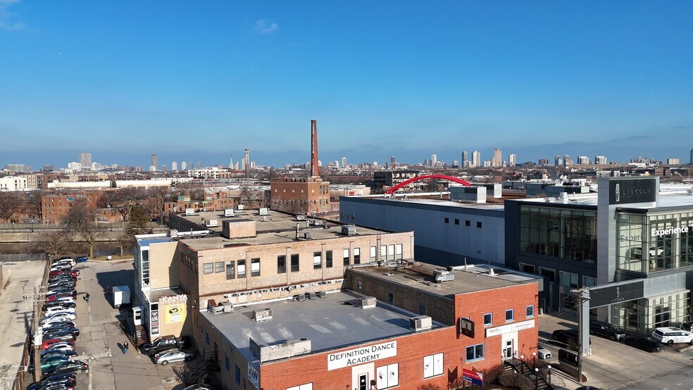 Primary Photo Of 2525 N Elston Ave, Chicago Flex For Sale