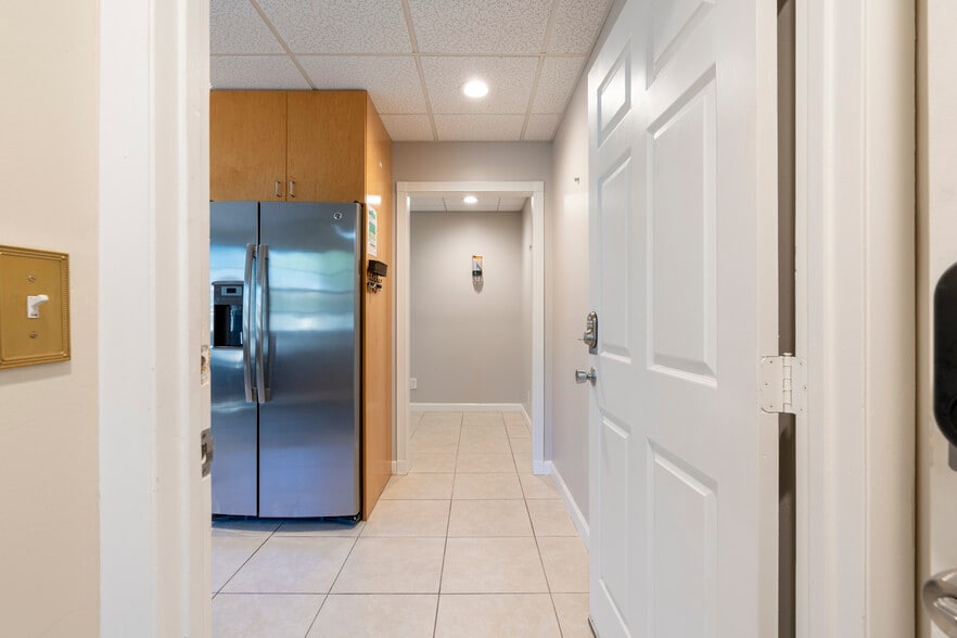 More Photos Of 218 S F St, Lake Worth Warehouse For Sale