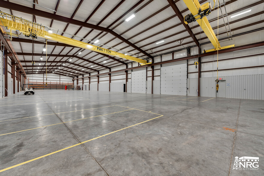 More Photos Of 10911 W County Road 47, Midland Warehouse For Lease