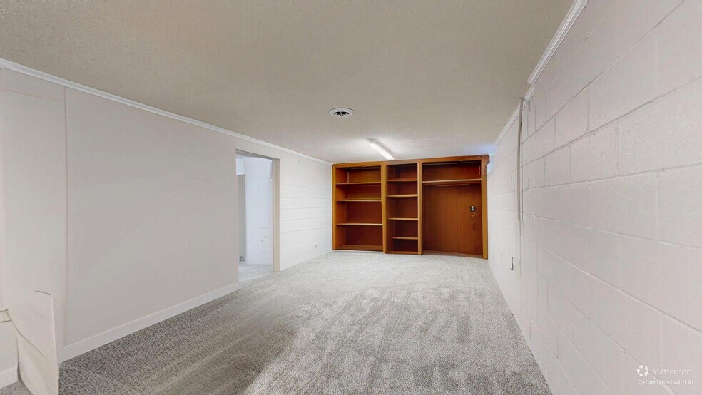 More Photos Of 2951 N 70th St, Lincoln Office For Sale