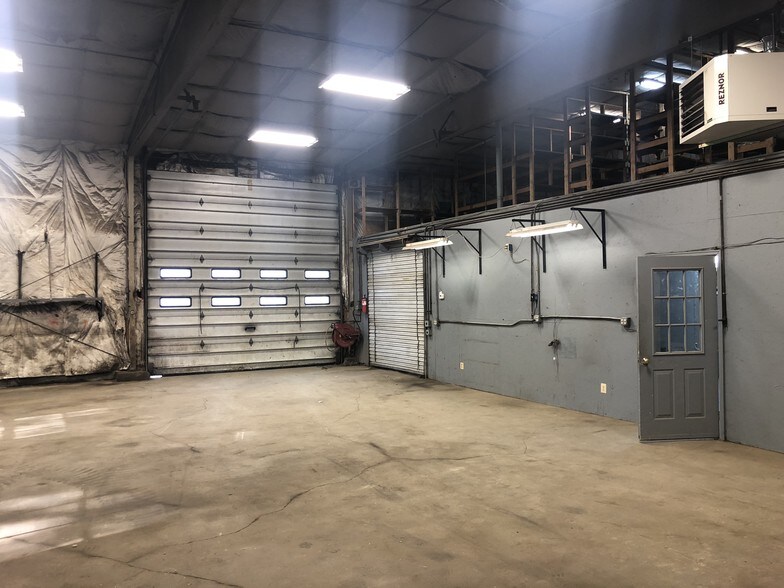 More Photos Of 938-940 Main St, Holyoke Auto Dealership For Sale