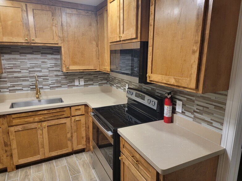 More Photos Of 8205 N La Homa Rd, Mission Apartments For Sale