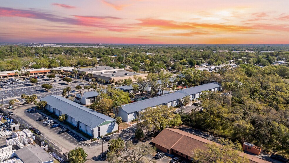 Primary Photo Of 3810 5th St, Bradenton Apartments For Sale