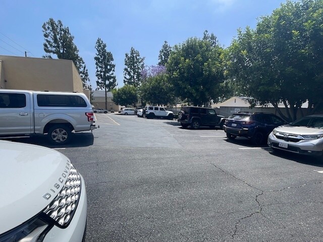 More Photos Of 422 W Whittier Blvd, La Habra Storefront Retail Office For Lease