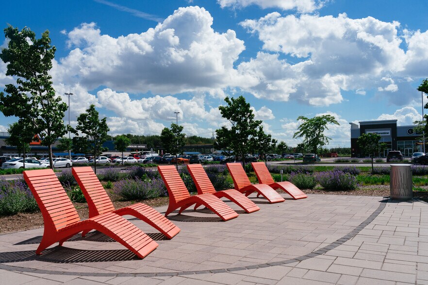 More Photos Of 534 Boul Cadieux, Beauharnois Freestanding For Lease