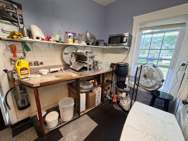 More Photos Of 65 Loomis St, Bedford Storefront Retail Residential For Lease