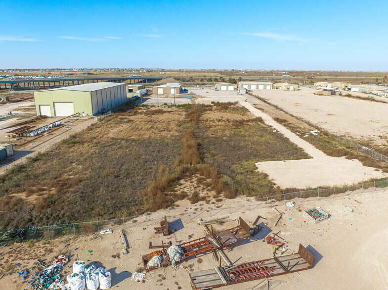 More Photos Of 6610 E Hwy 80 & 6618 E Hwy 80, Midland Industrial For Sale