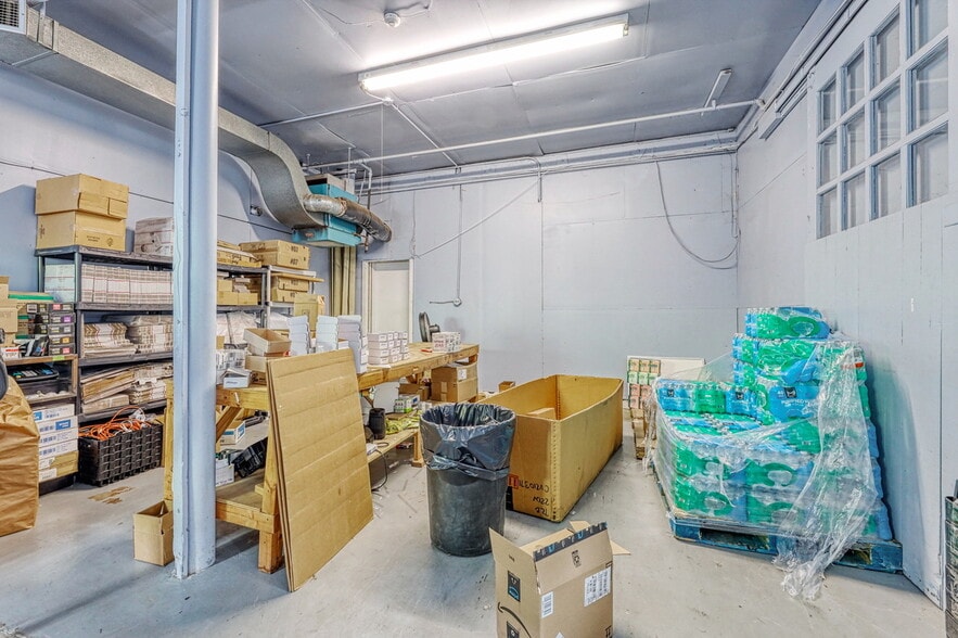 More Photos Of 109-111 Ethel Ave, Hawthorne Warehouse For Sale