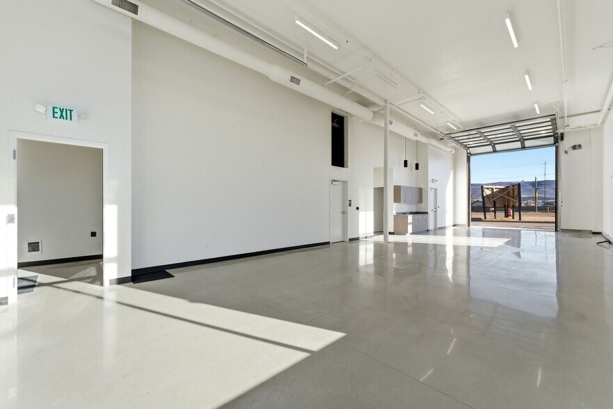 More Photos Of Phase One Unit #6, 1922 US-40 Hwy, Heber City Light Distribution For Lease