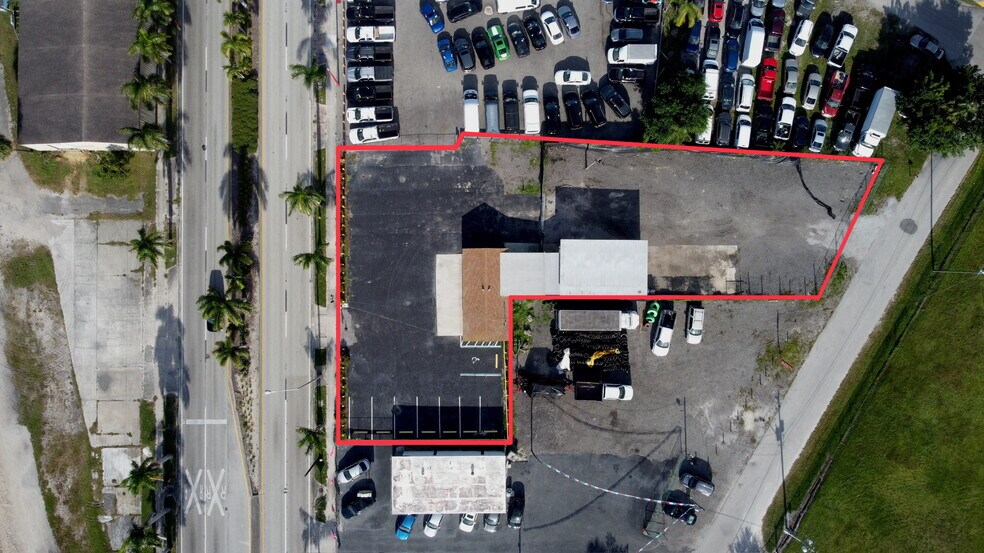 More Photos Of 3340 Palm Beach Blvd, Fort Myers Freestanding For Sale