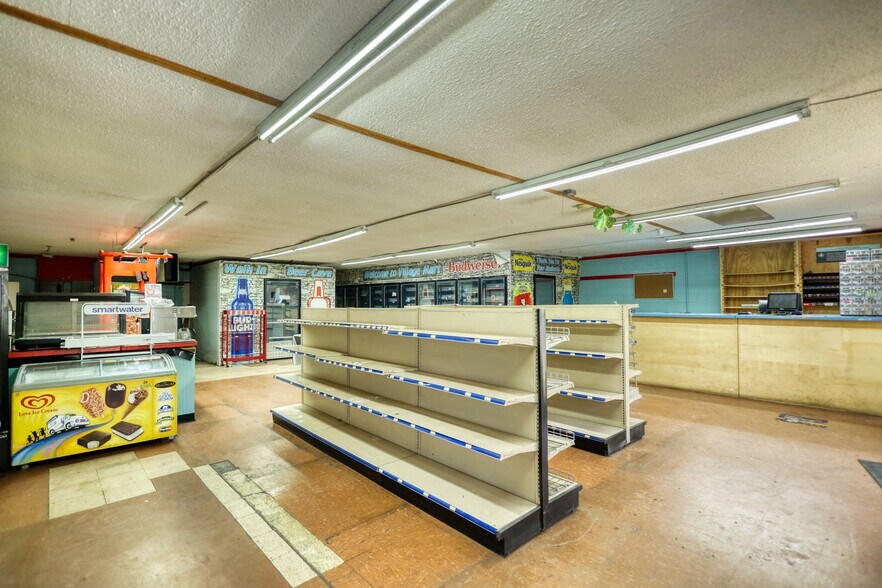 More Photos Of 247 Cannon Dr, Social Circle Restaurant For Sale