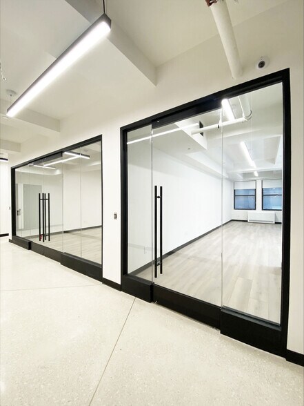 More Photos Of 32 W 39th St, New York Loft Creative Space For Lease