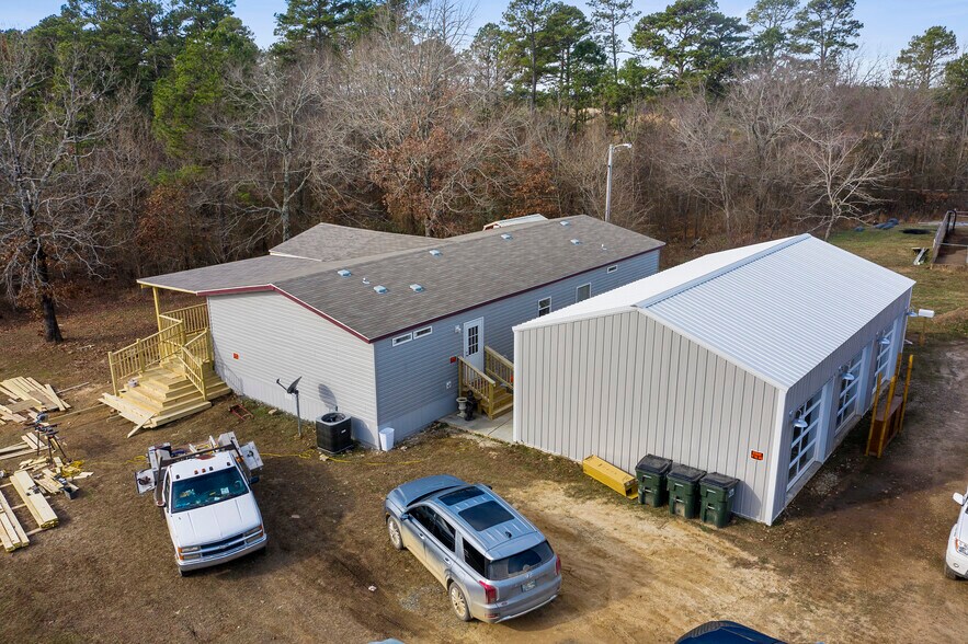 More Photos Of 28 Indian Hwy 144, Broken Bow Truck Stop For Sale