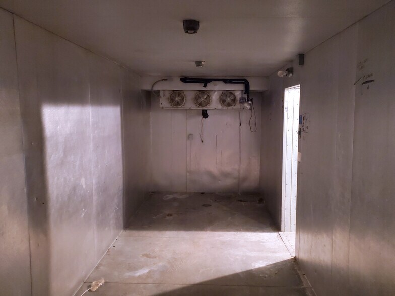 More Photos Of 1907 Sheppard Access Rd, Wichita Falls Food Processing For Lease