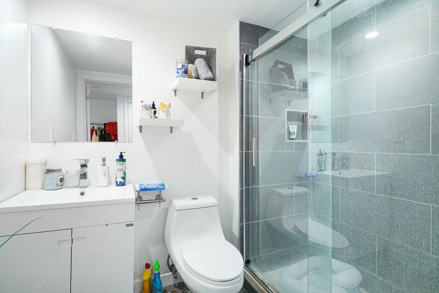 More Photos Of 1247 S 53rd St, Philadelphia Apartments For Sale