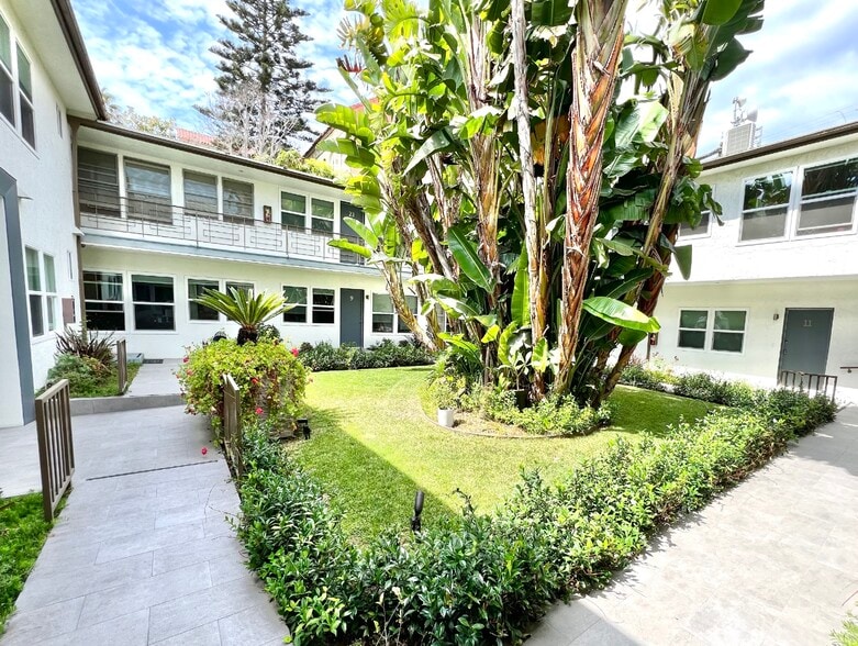 More Photos Of 1015 3rd St, Santa Monica Apartments For Sale