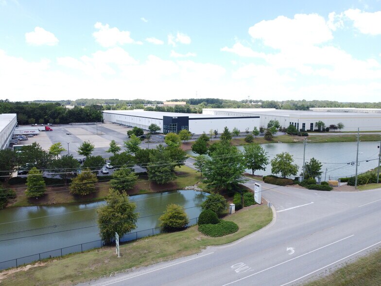 More Photos Of 3536 Highway 31, Calera Distribution For Lease