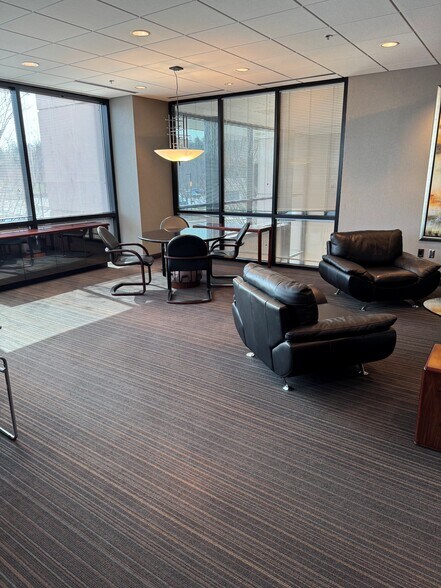 More Photos Of 7226 Lee Deforest Dr, Columbia Medical For Sale