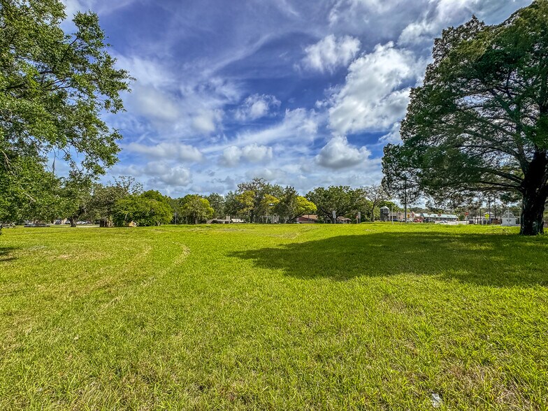 More Photos Of 615 Old Hospital Dr, Brooksville Land For Sale