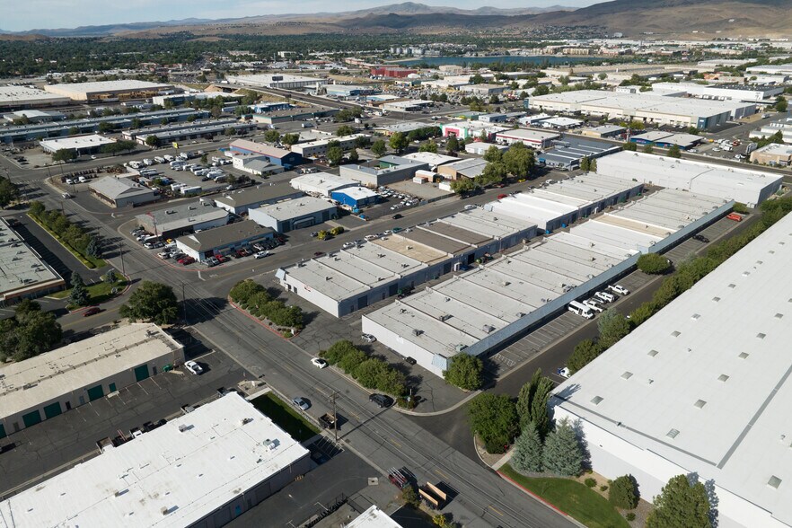 More Photos Of 27 E Freeport Blvd, Sparks Warehouse For Lease