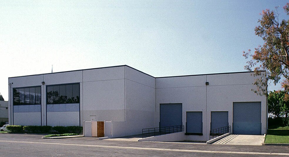 Primary Photo Of 6301 Alondra Blvd, Paramount Warehouse For Sale