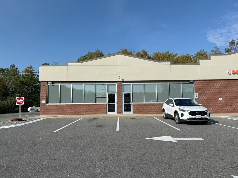 More Photos Of 304 Sandown Rd, East Hampstead Convenience Store For Lease