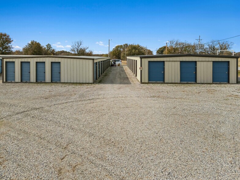 More Photos Of 00000 Katy st, Scammon Self Storage For Sale