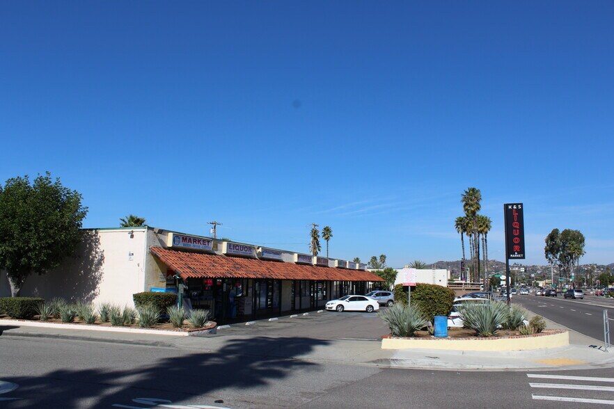 More Photos Of 305-321 N Ash St, Escondido Storefront For Lease