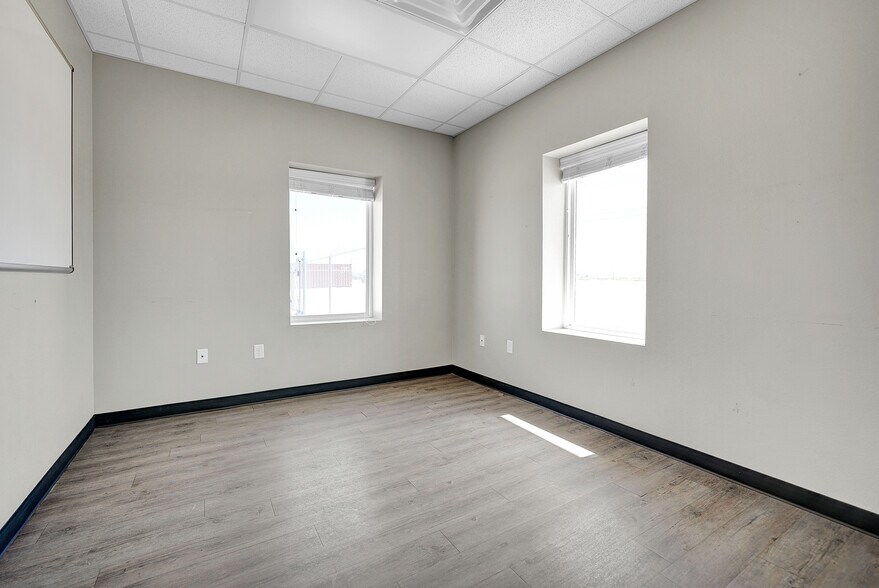 More Photos Of 10712 W County Road 77, Midland Service For Lease