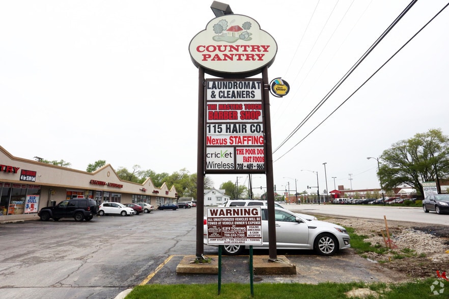 More Photos Of 4035-4047 W 115th St, Alsip Storefront For Lease