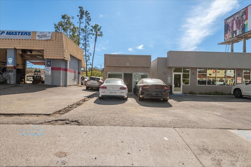 More Photos Of 9849 Campo Rd, Spring Valley Storefront For Lease