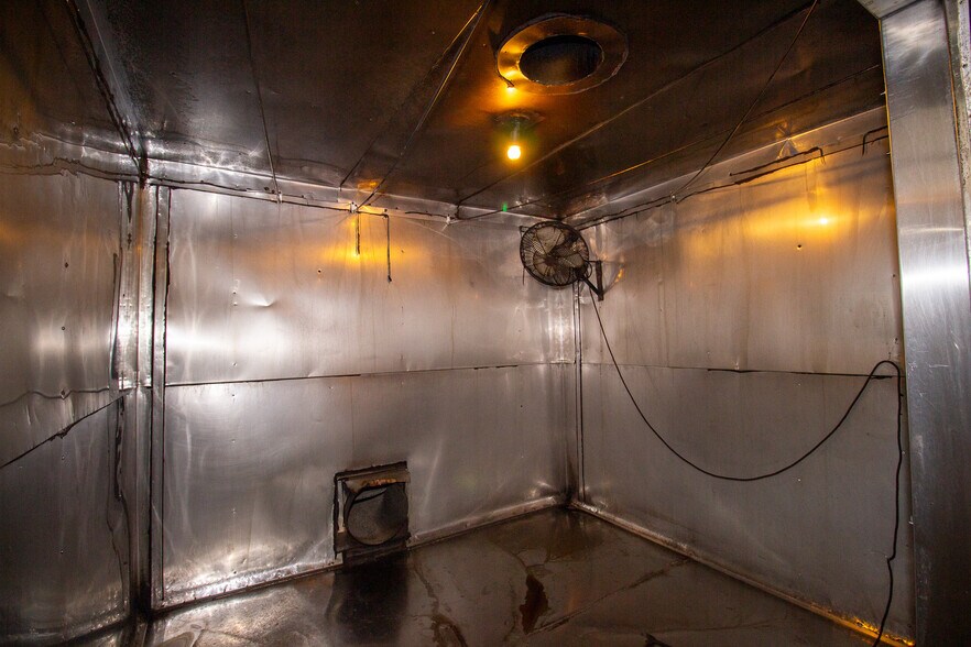 More Photos Of 47506 US-290 BUS, Hempstead Convenience Store For Sale