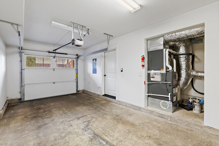 More Photos Of 9414 SE Causey Ave, Happy Valley Apartments For Sale