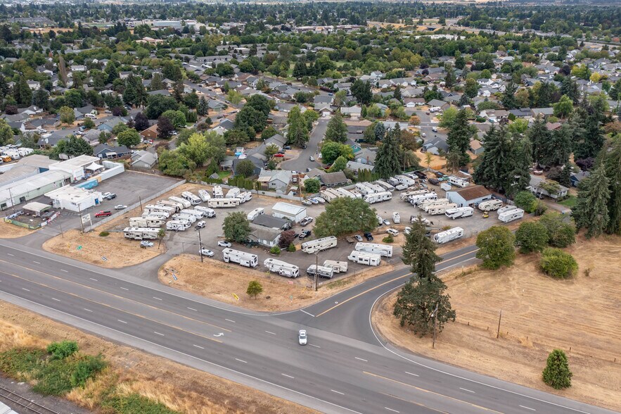 More Photos Of 2288 Highway 99 N, Eugene Fast Food For Sale